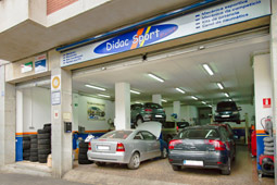 Didacsport taller multimarca en Viladecans (Barcelona) Fachada del taller de Didacsport en Viladecans (Barcelona)